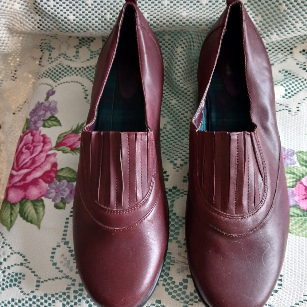 Eurostep Loafers SIZE 10M Detailed NWOT